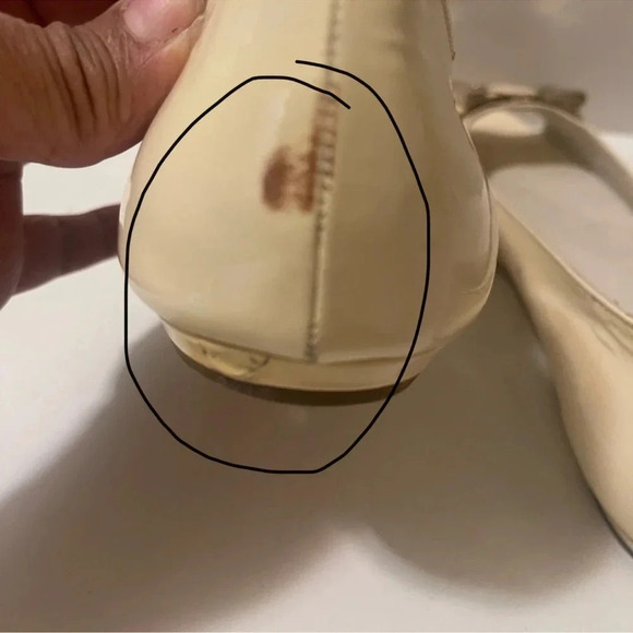 Gucci light lemon color patant leather open toe shoes in good conditions - Picture 16 of 16